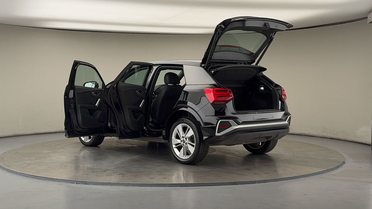 More views of Audi Q2