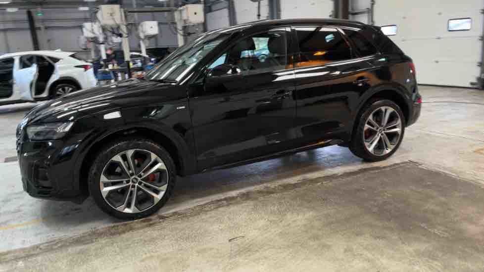 More views of Audi Q5