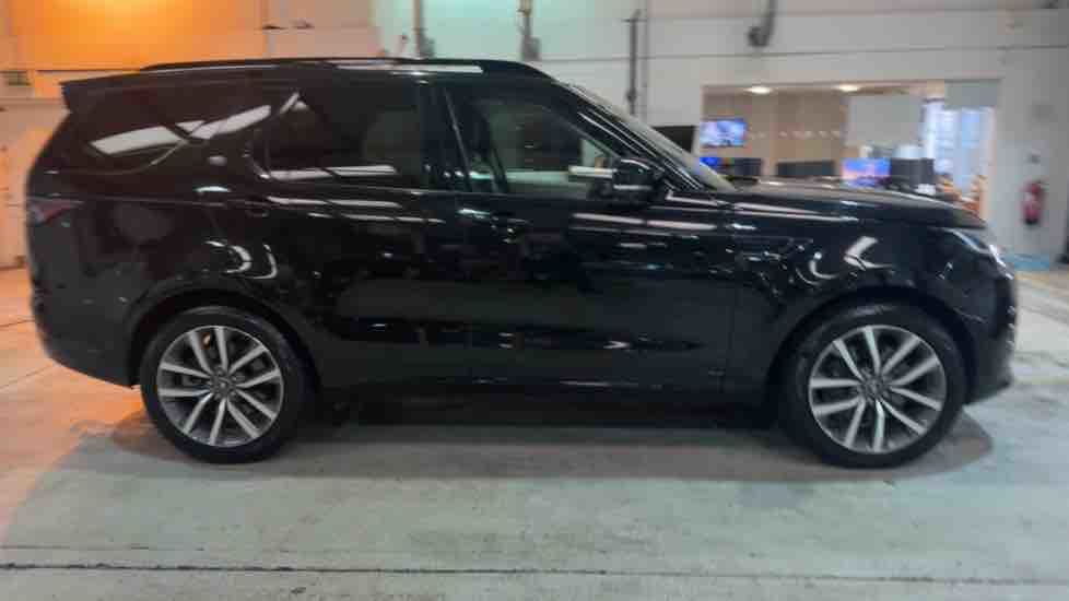More views of Land Rover Discovery