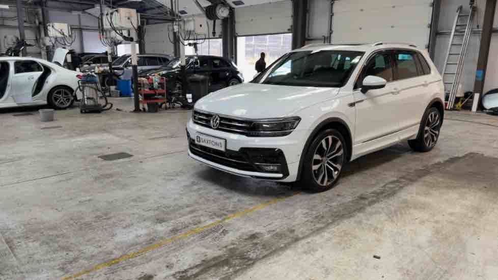 More views of Volkswagen Tiguan