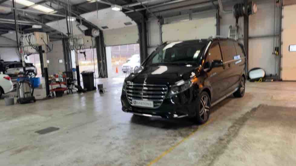 More views of Mercedes-Benz V Class