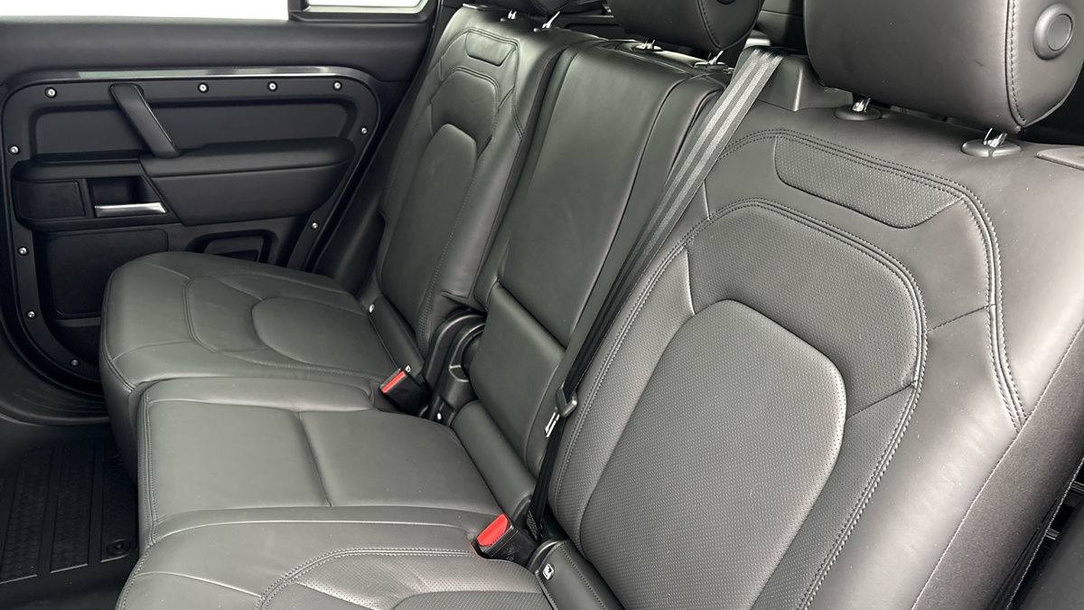 Land Rover Defender 110 Urban Image 8