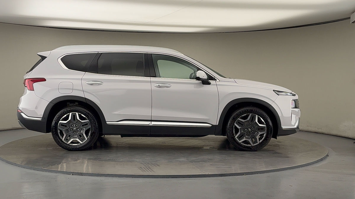 Hyundai Santa Fe Image 16