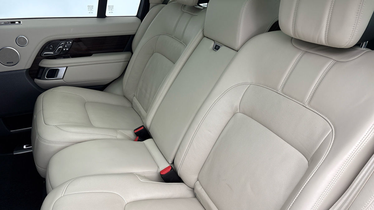 Land Rover Range Rover Image 8