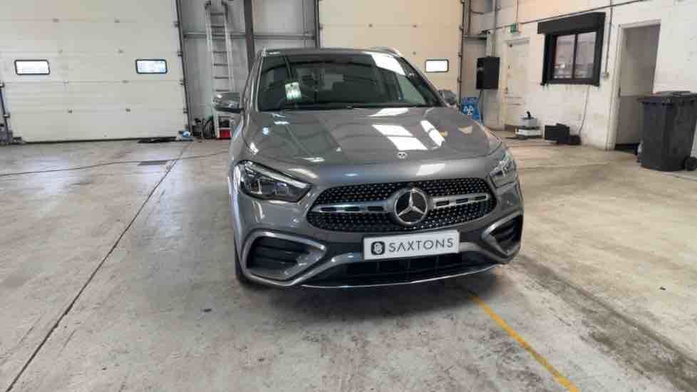 More views of Mercedes-Benz GLA