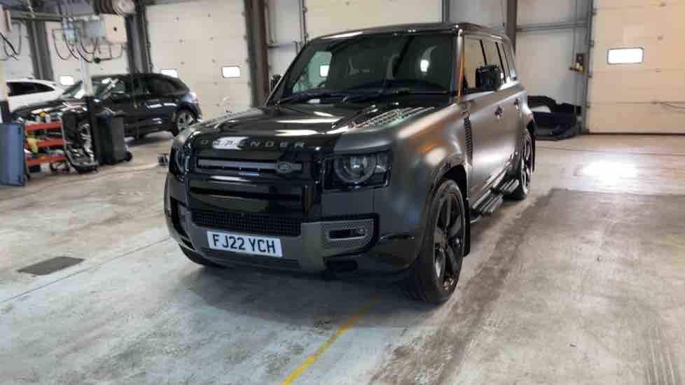 More views of Land Rover Defender 110