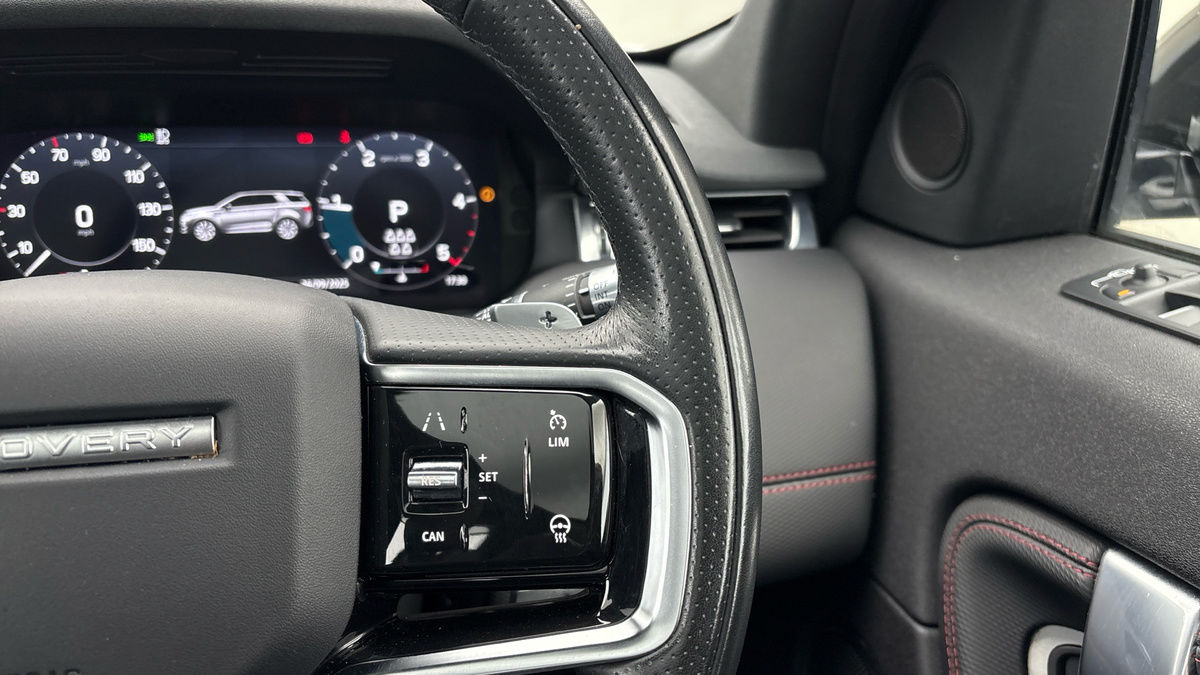 Land Rover Discovery Sport Image 14