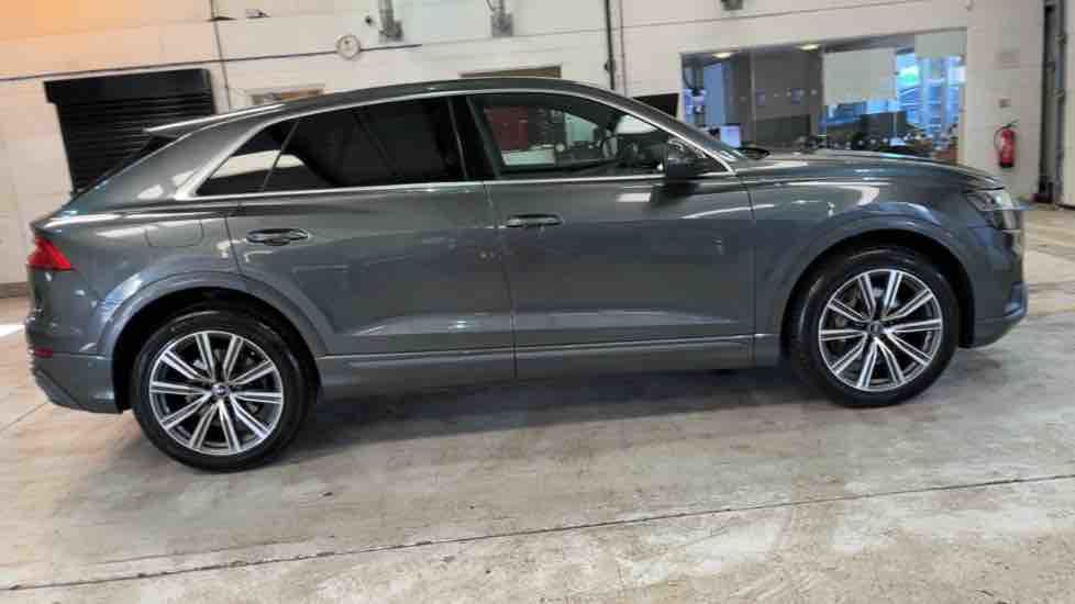 More views of Audi Q8