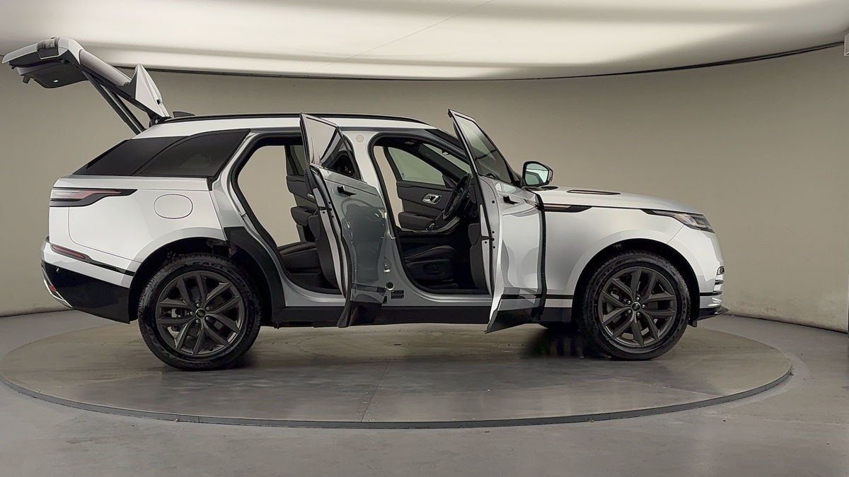 More views of Land Rover Range Rover Velar