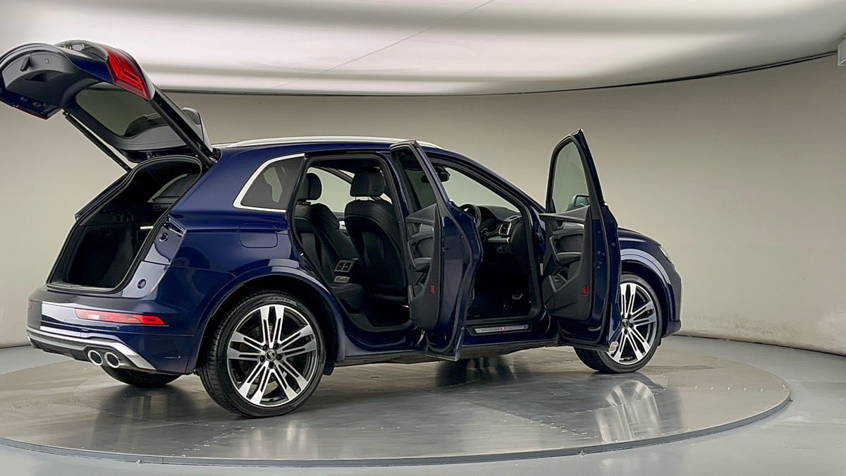 More views of Audi SQ5