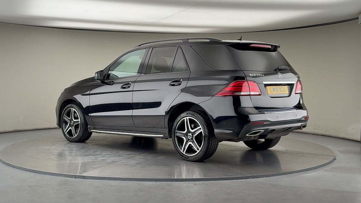 More views of Mercedes-Benz GLE