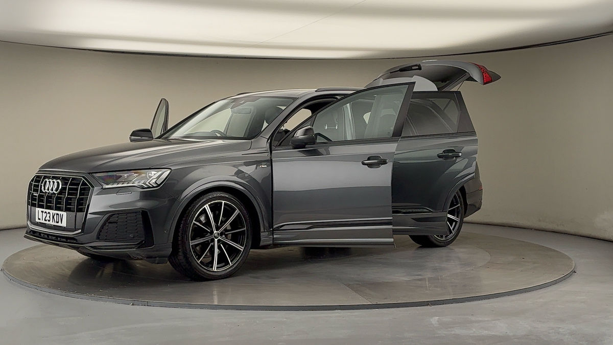 Audi Q7 Image 22