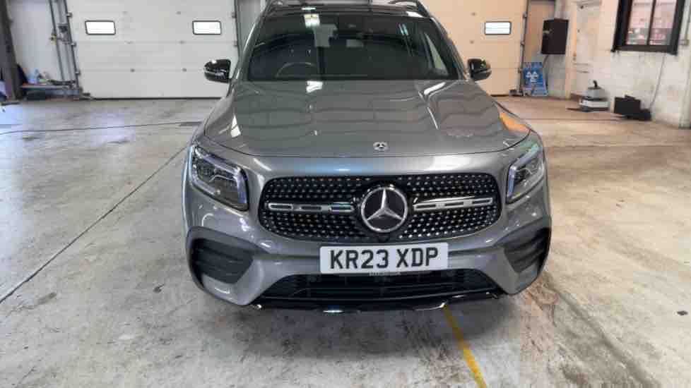 More views of Mercedes-Benz GLB