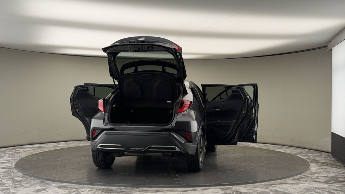 More views of Toyota C-HR