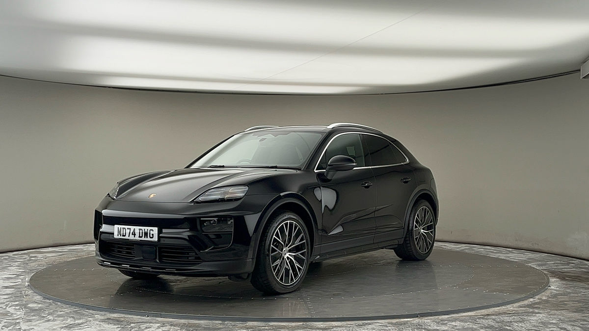 More views of Porsche Macan