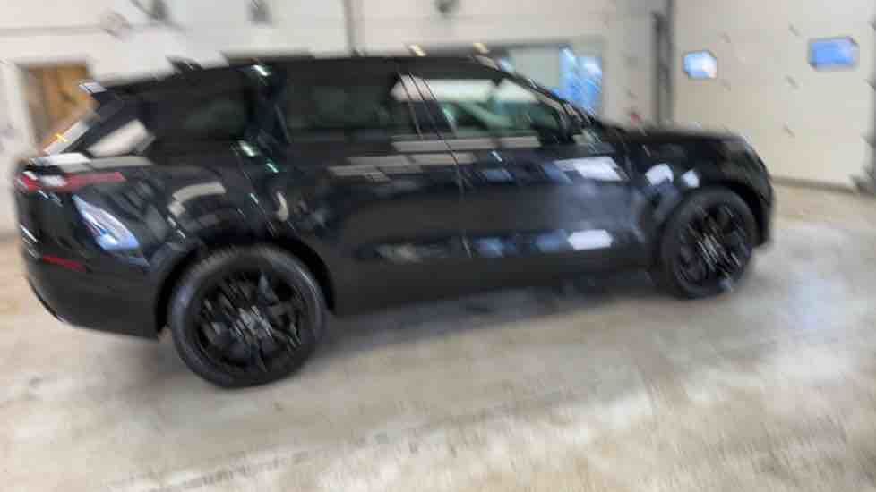 More views of Land Rover Range Rover Velar
