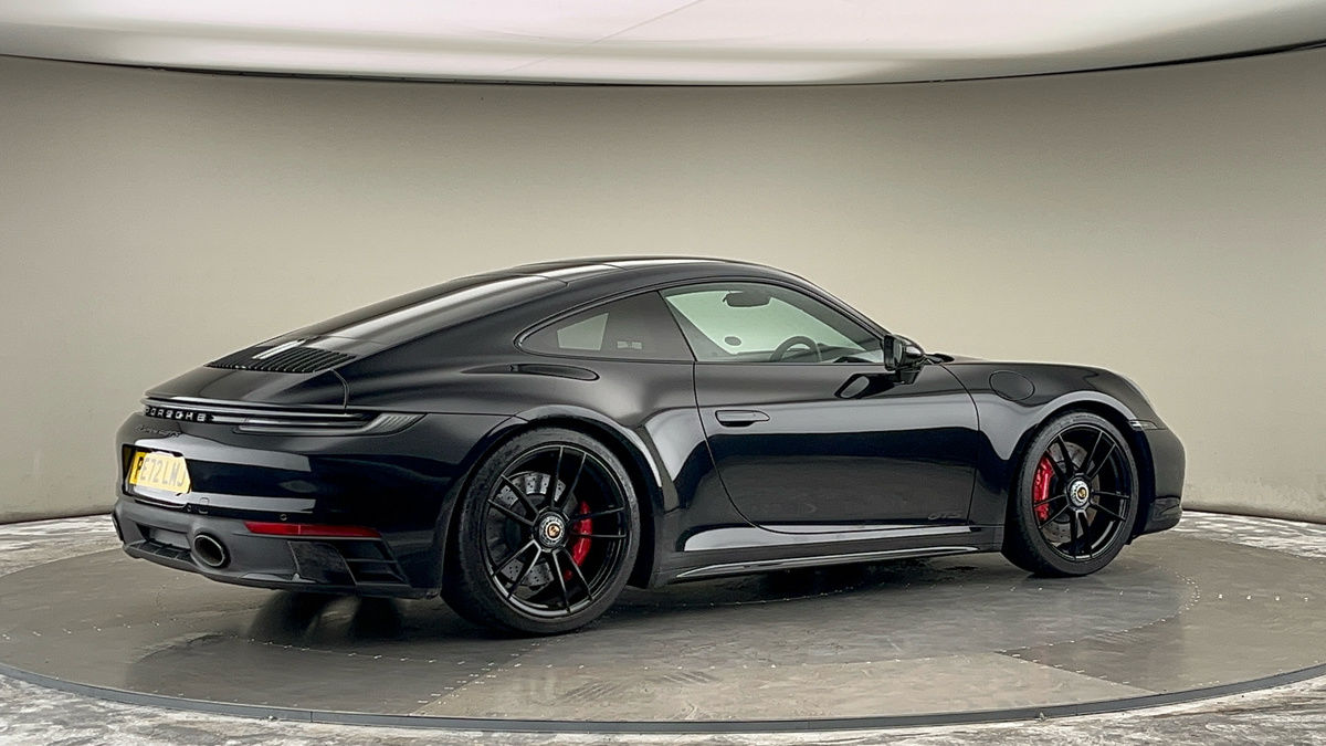 More views of Porsche 911