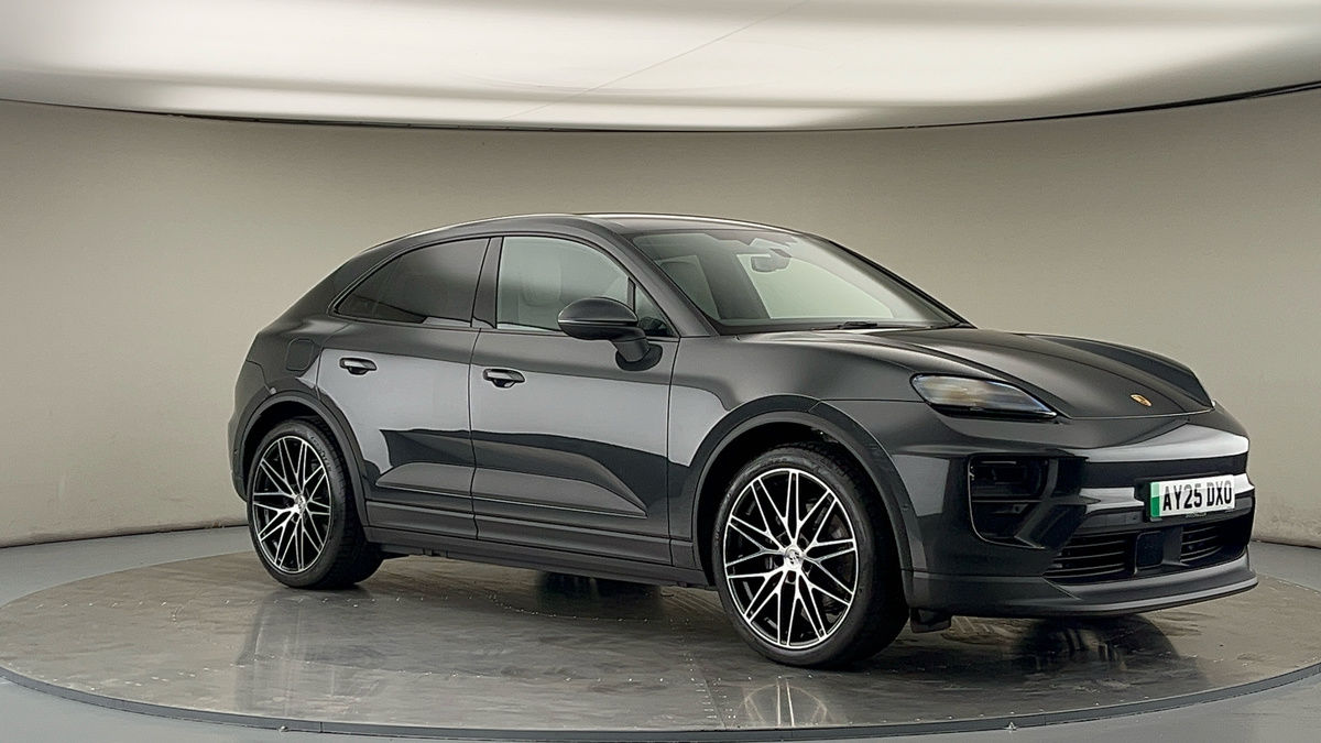 More views of Porsche Macan