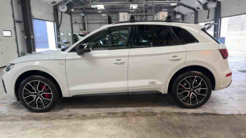More views of Audi Q5