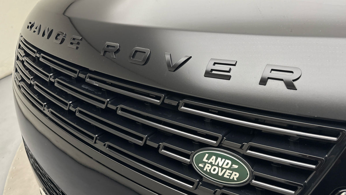 Land Rover Range Rover Sport Image 24