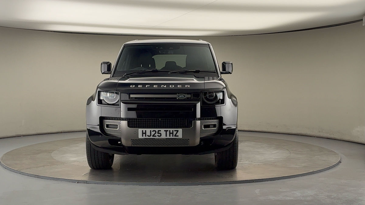 Land Rover Defender 110 Image 3