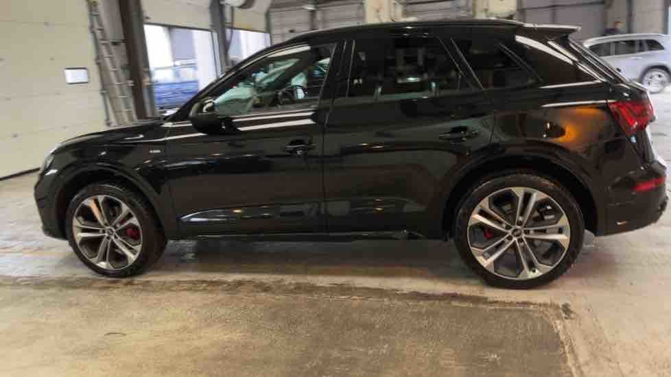 More views of Audi Q5
