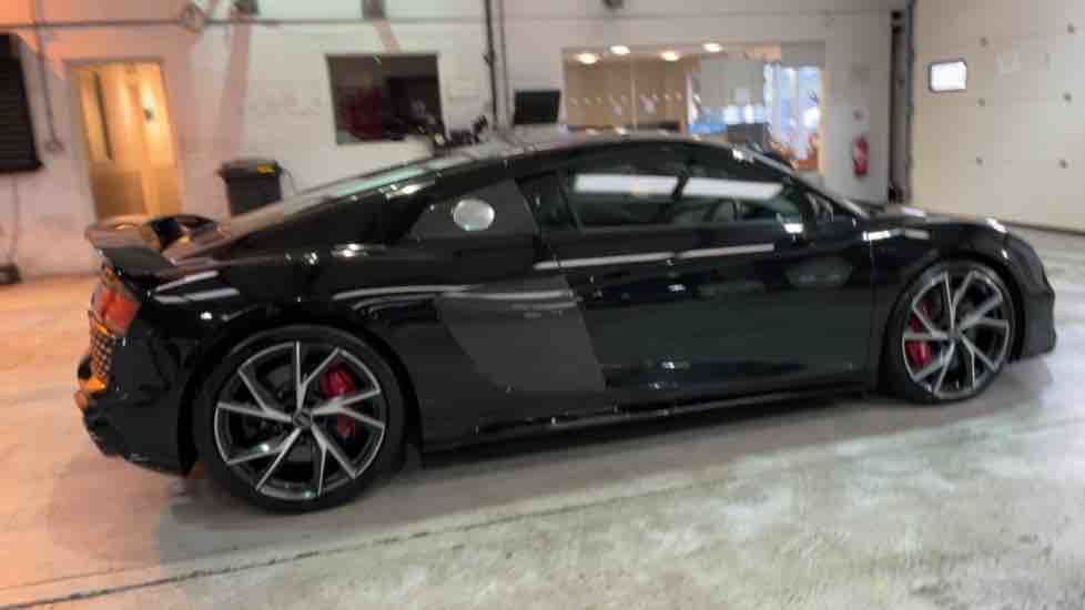 More views of Audi R8
