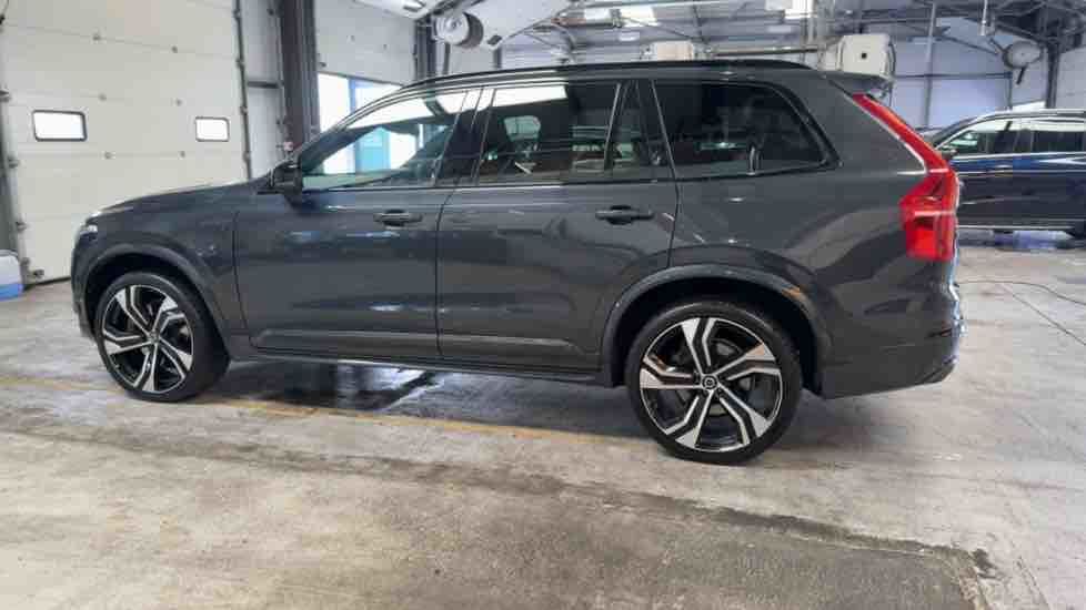 More views of Volvo XC90