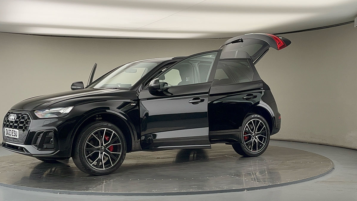 More views of Audi Q5