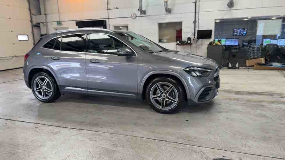 More views of Mercedes-Benz GLA