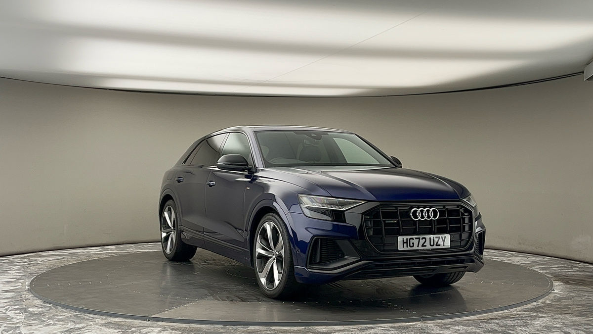 More views of Audi Q8