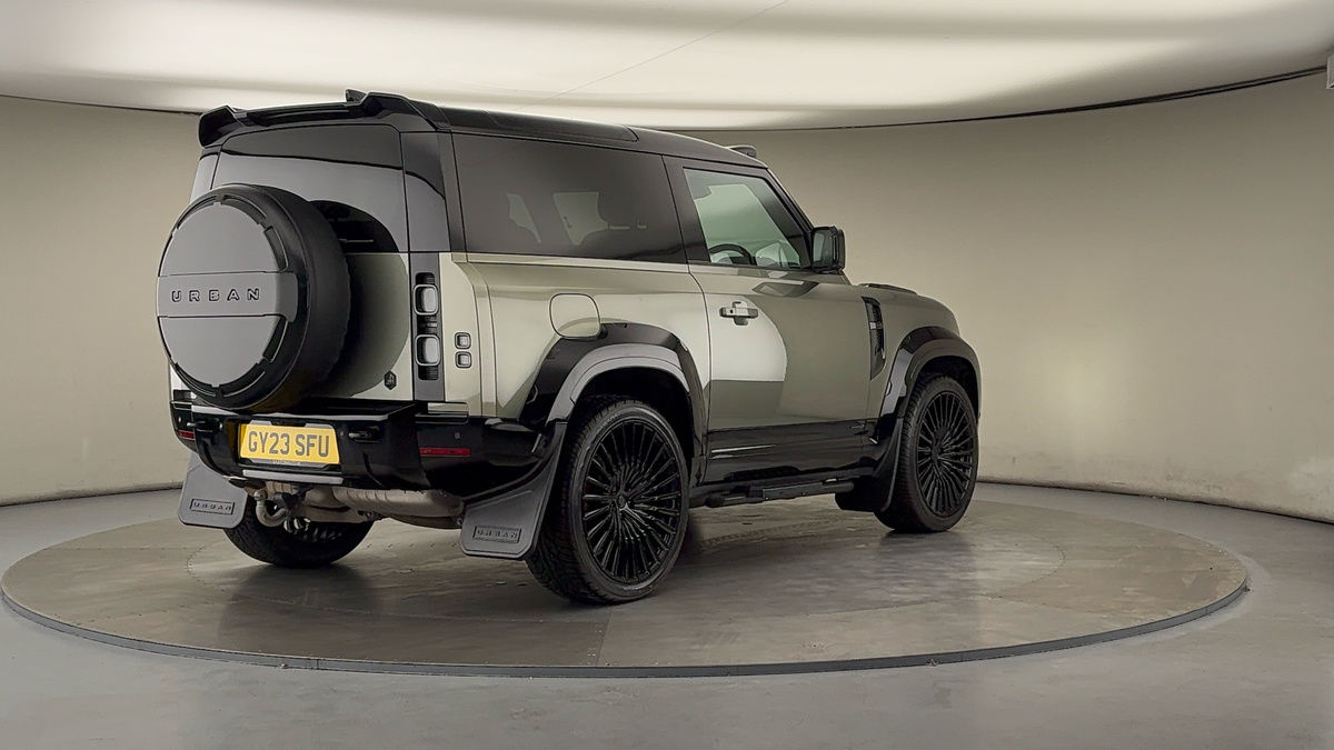 More views of Land Rover Defender 90