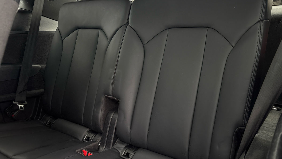 Audi Q7 Image 25