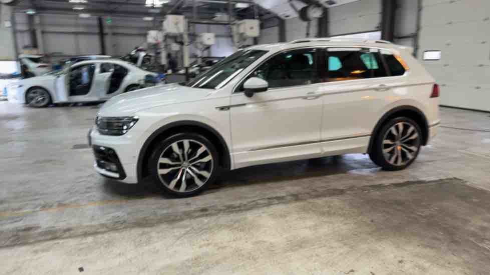 More views of Volkswagen Tiguan