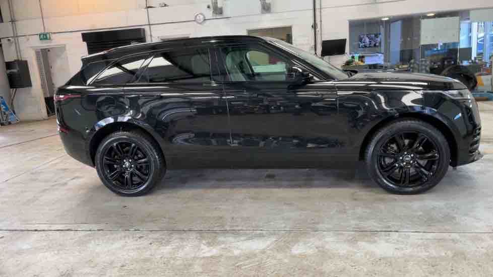 More views of Land Rover Range Rover Velar