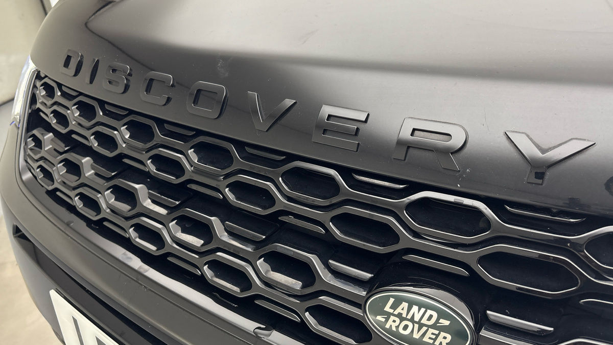 Land Rover Discovery Sport Image 24