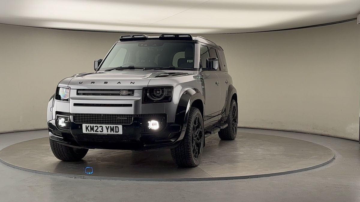 More views of Land Rover Defender 110