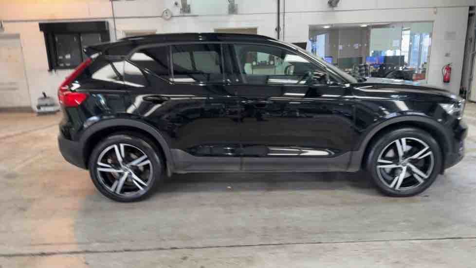 More views of Volvo XC40