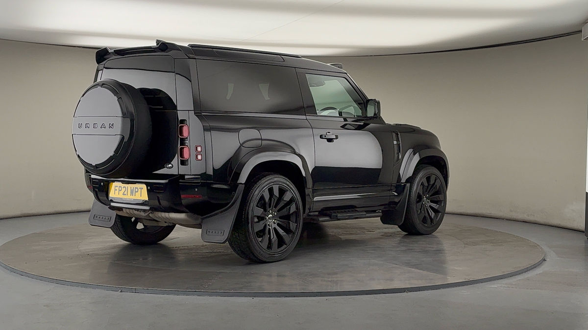 Land Rover Defender 90 Urban Image 21