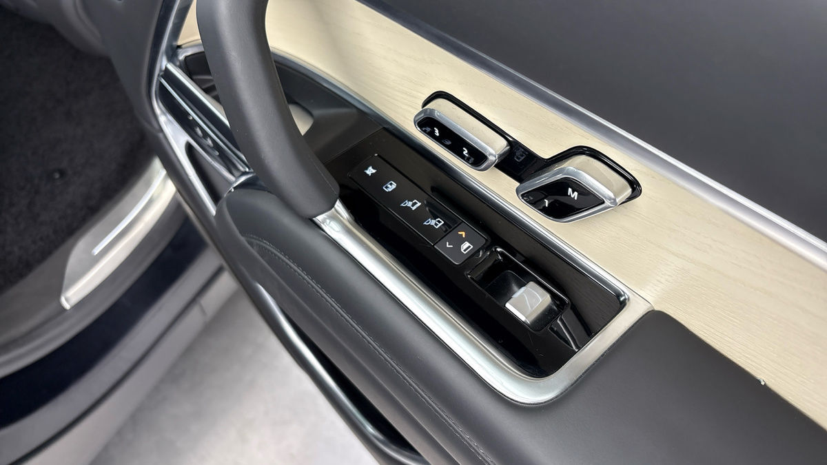 Land Rover Range Rover Image 31