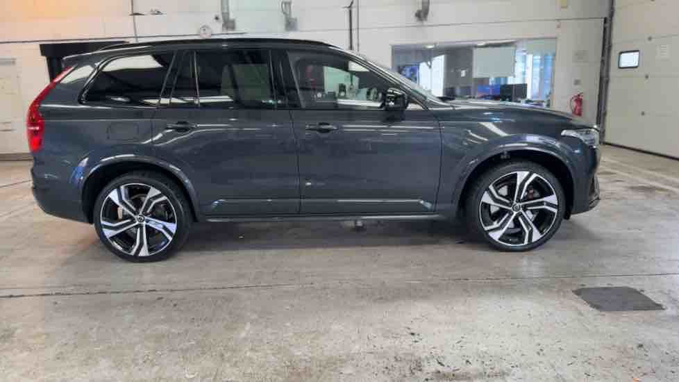 More views of Volvo XC90