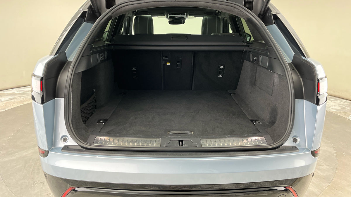 Land Rover Range Rover Velar Image 11