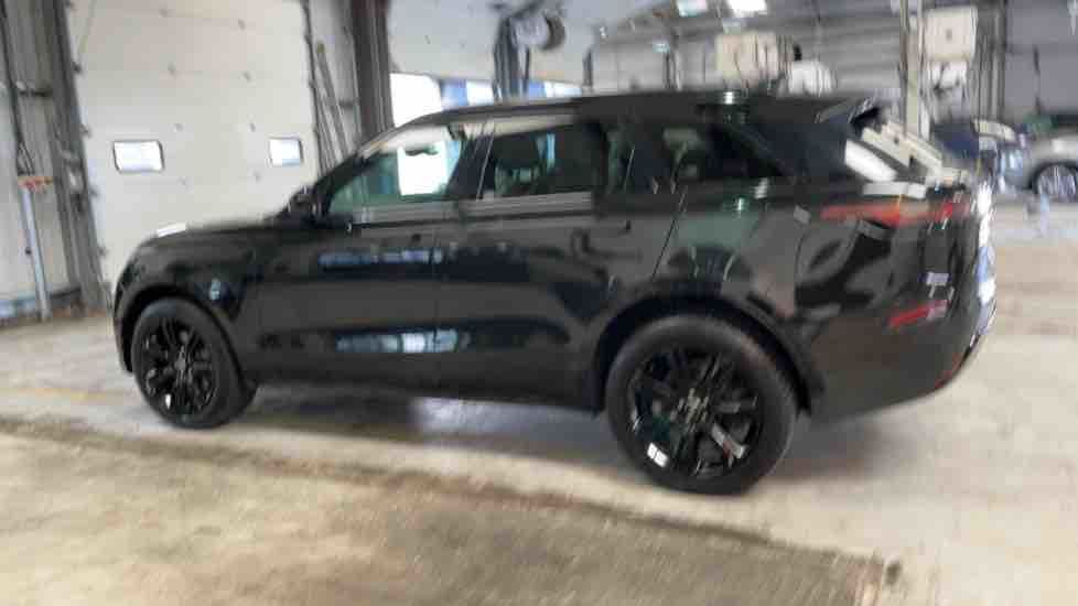 More views of Land Rover Range Rover Velar