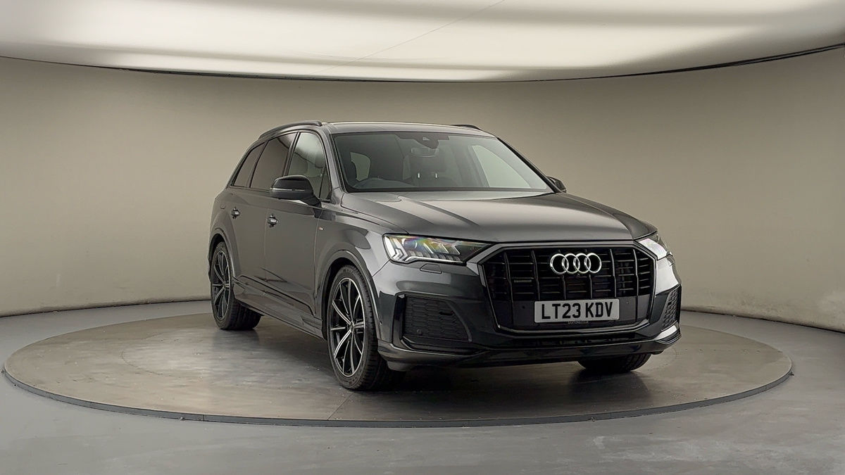 More views of Audi Q7