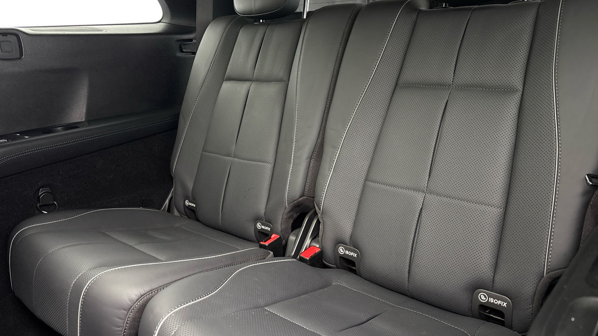 Mercedes-Benz GLS Image 30