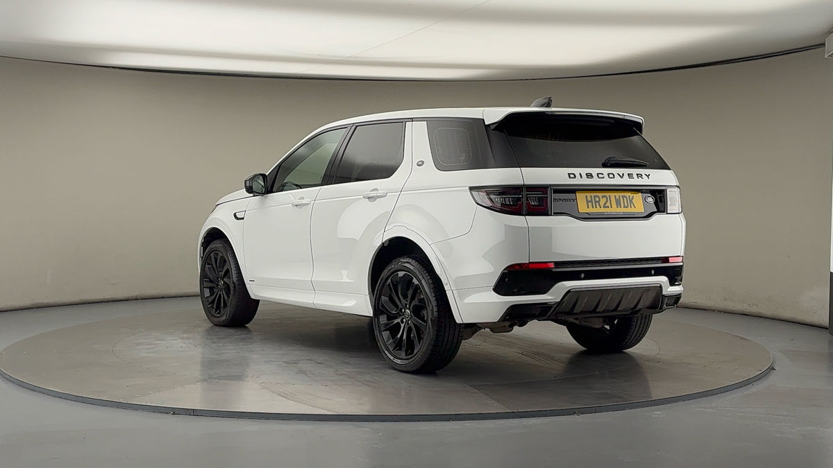 Land Rover Discovery Sport Image 2