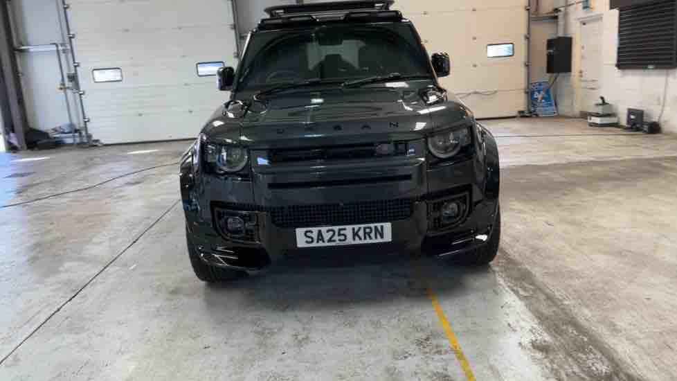 More views of Land Rover Defender 110