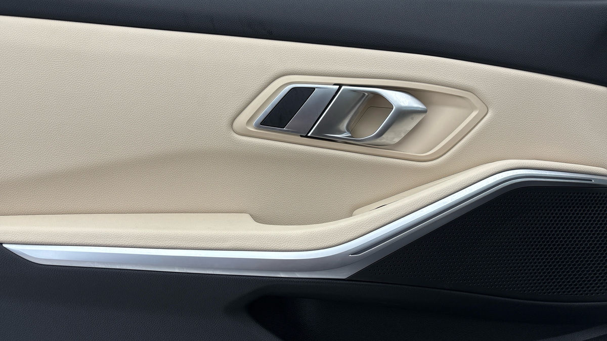 BMW 3 Series Image 19