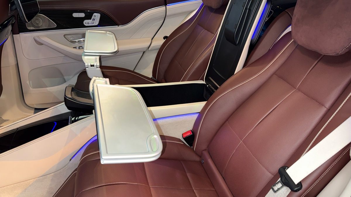 Mercedes-Benz Maybach GLS Image 9
