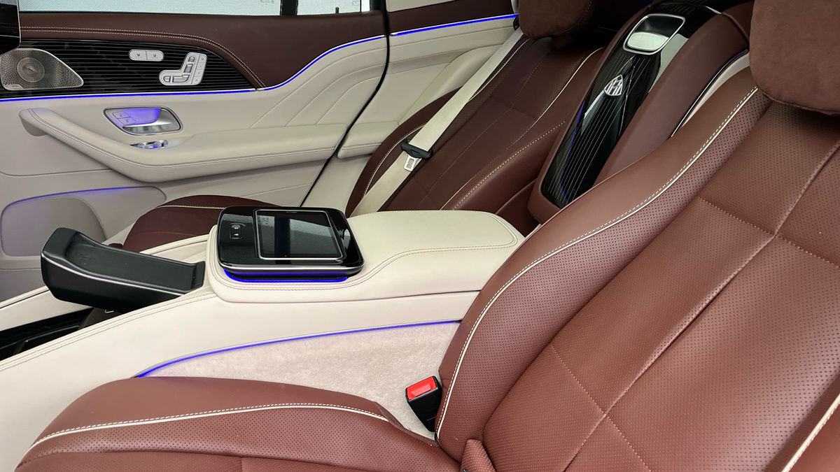 More views of Mercedes-Benz Maybach GLS